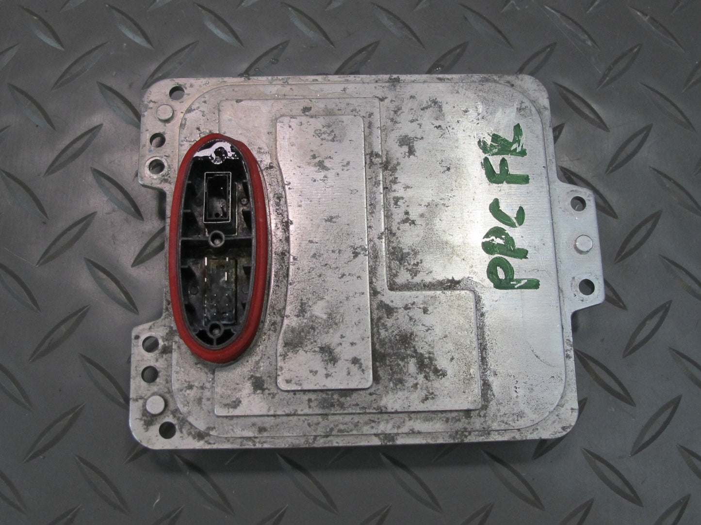 2011-2014 Porsche Cayenne 958 Front Right AFS Xenon Headlight Module Ballast