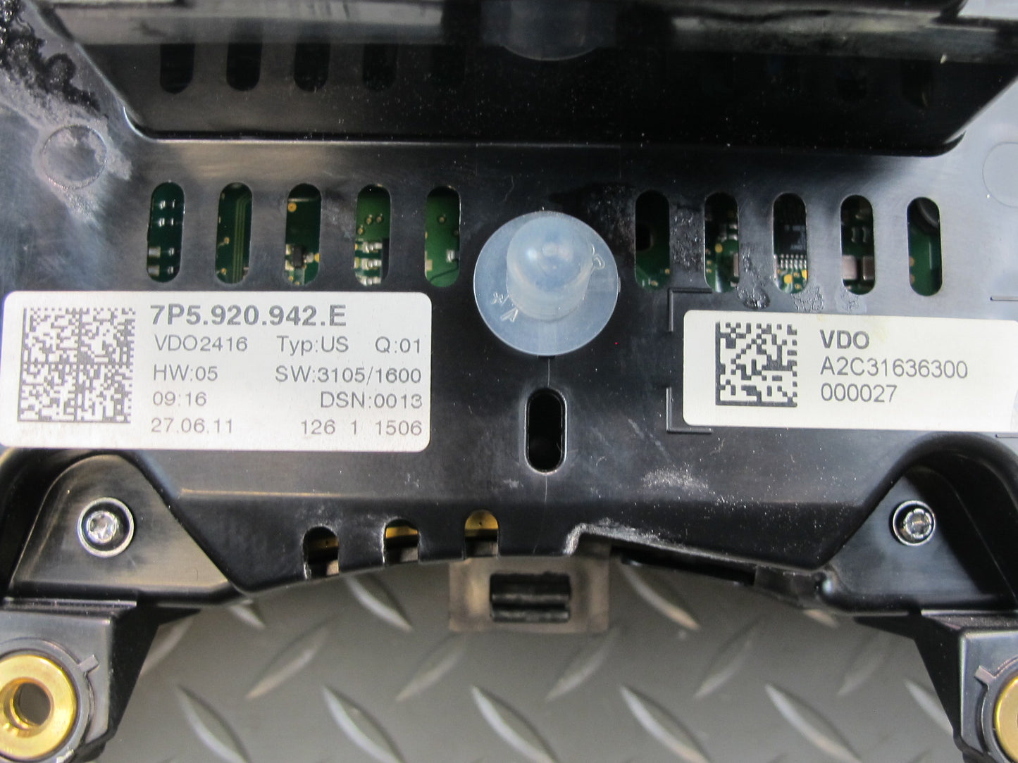 2012 Porsche Cayenne 958 Turbo 4.8L Instrument Cluster Gauge Speedometer