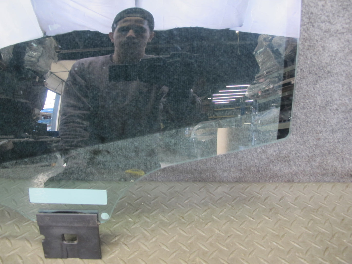 17-23 Porsche Panamera 971 Rear Left Door Glass Window 971845317