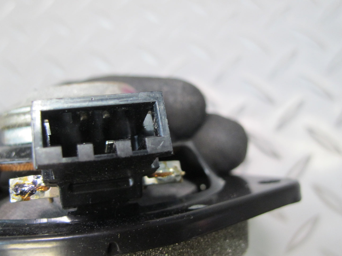 2011-2018 Porsche Cayenne 958 Rear Left Side Audio Sound Speaker Bose