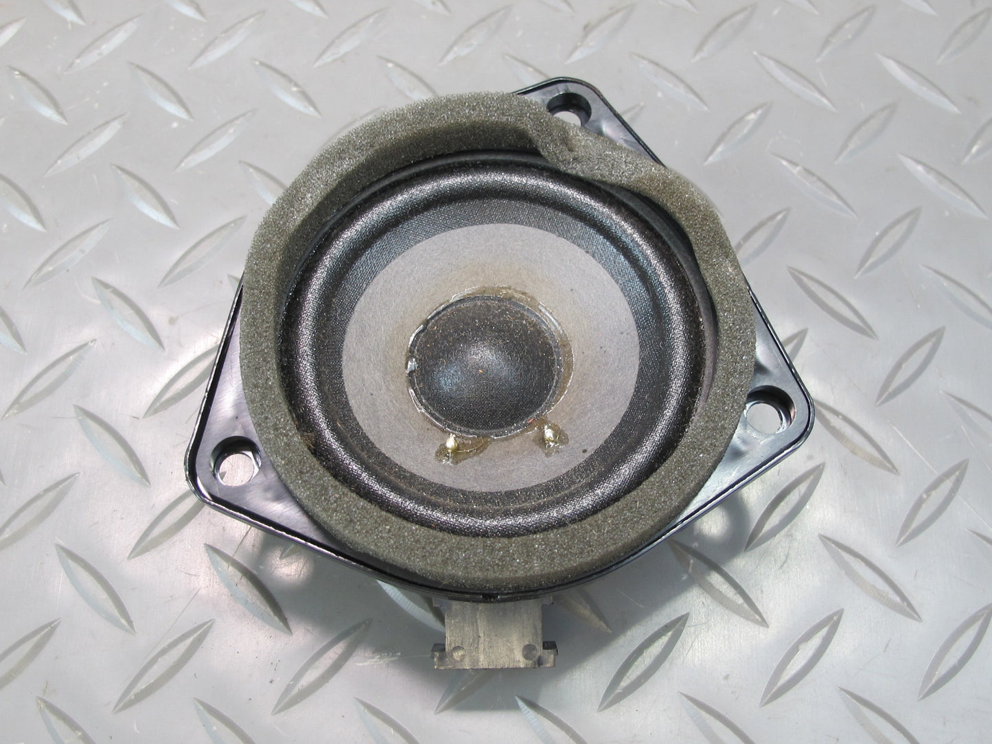 2011-2018 Porsche Cayenne 958 Rear Left Side Audio Sound Speaker Bose