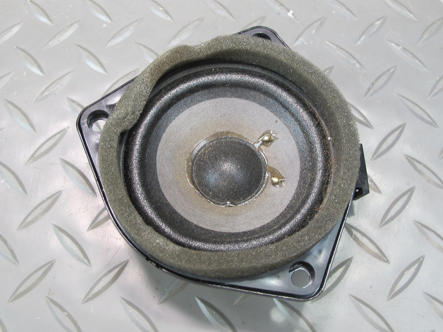 2011-2018 Porsche Cayenne 958 Rear Left Side Audio Sound Speaker Bose