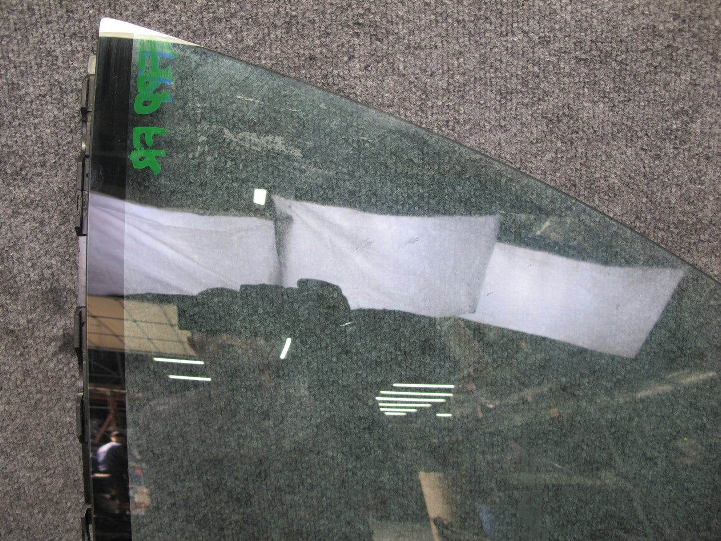 17-23 Porsche Panamera 971 Front Right Door Glass Window 971845020