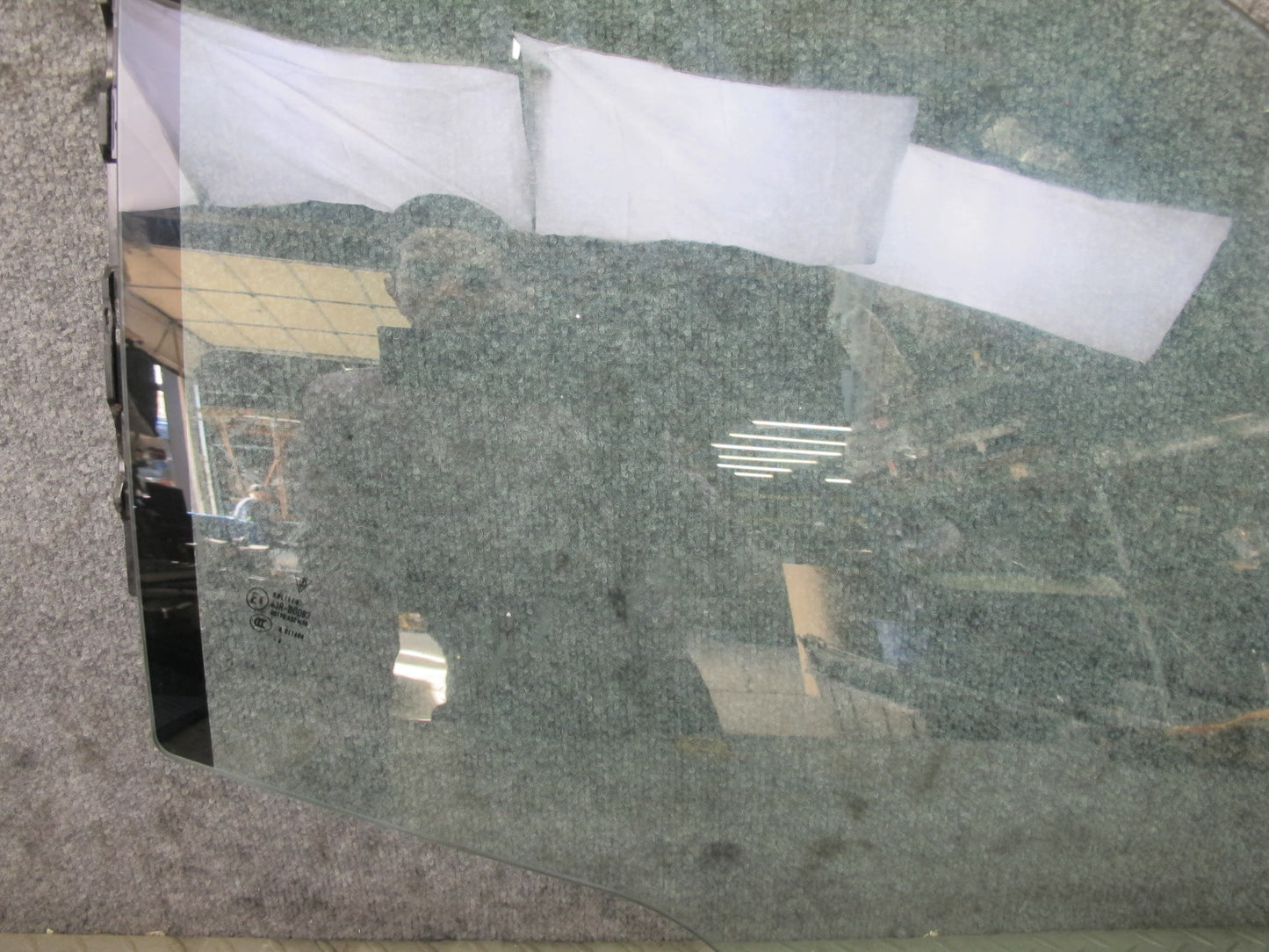 17-23 Porsche Panamera 971 Front Right Door Glass Window 971845020