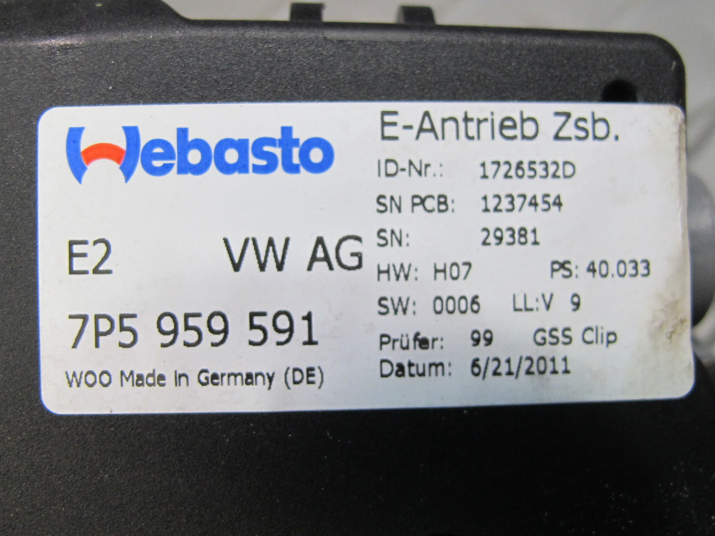 2011-2018 Porsche Cayenne 958 Panoramic Sunroof Drive Motor