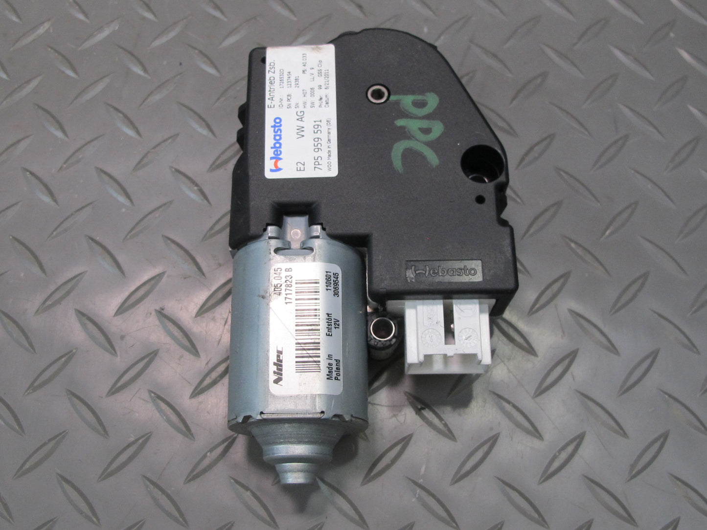 2011-2018 Porsche Cayenne 958 Panoramic Sunroof Drive Motor