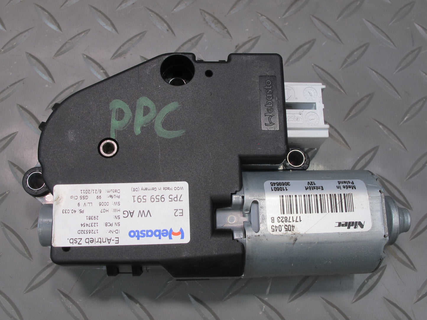 2011-2018 Porsche Cayenne 958 Panoramic Sunroof Drive Motor