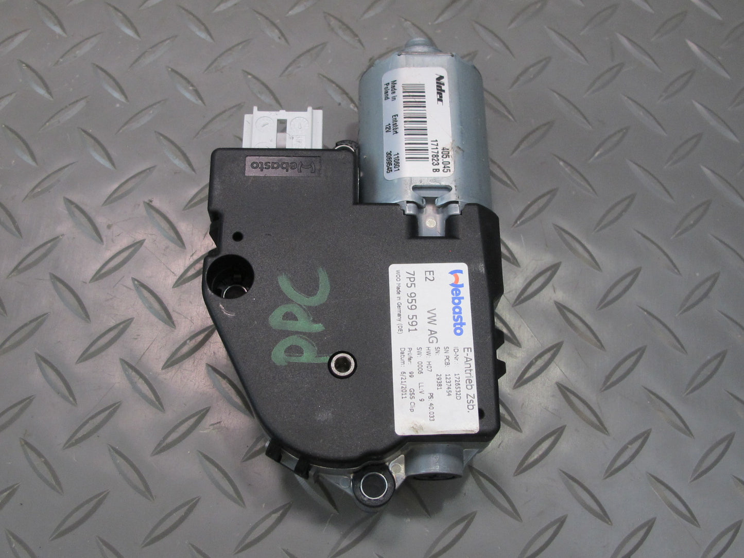 2011-2018 Porsche Cayenne 958 Panoramic Sunroof Drive Motor