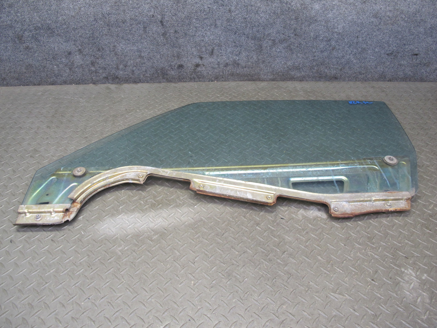 77-78 Datsun S30 280Z 2+2 Left Door Glass Window OEM