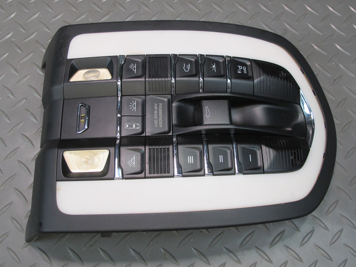 2011-2014 Porsche Cayenne 958 Center Console Upper Overhead Dome Light Lamp