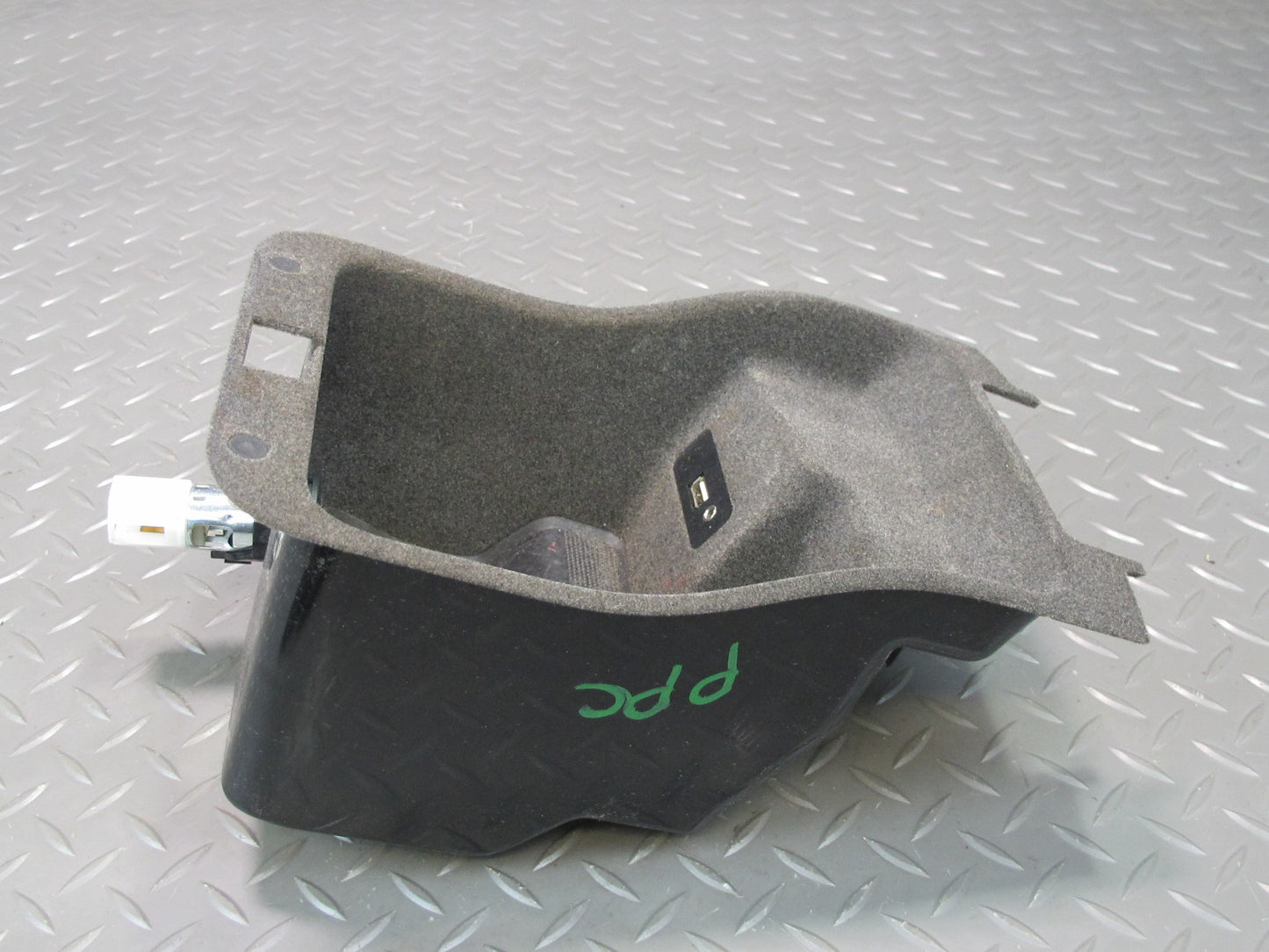 2011-2018 Porsche Cayenne 958 Center Console Storage Compartment Tray