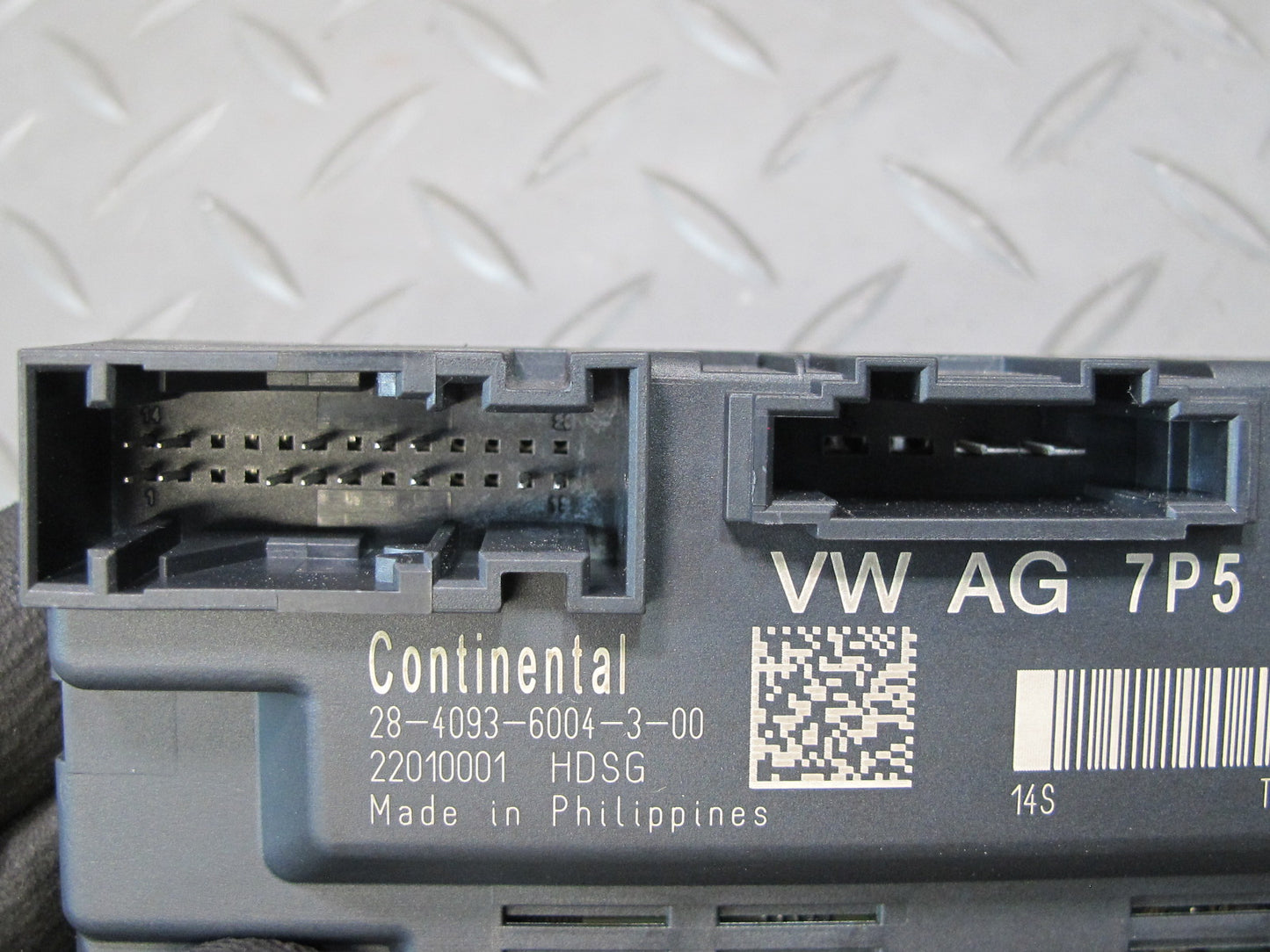 2011-2018 Porsche Cayenne 958 Rear Trunk Tailgate Liftgate Control Module Unit