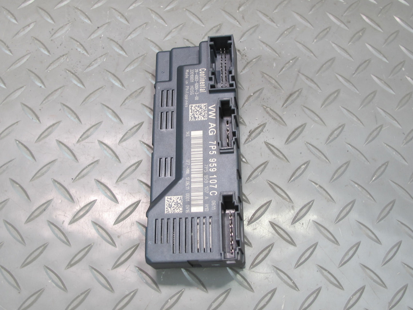 2011-2018 Porsche Cayenne 958 Rear Trunk Tailgate Liftgate Control Module Unit