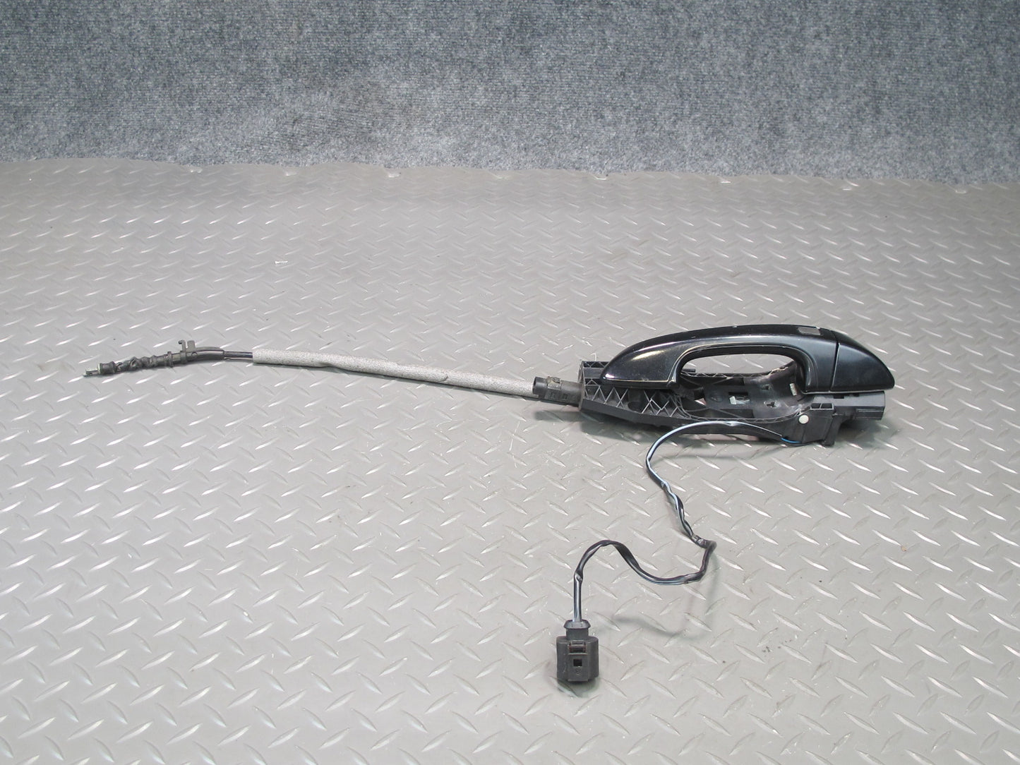 2011-2018 Porsche Cayenne 958 Rear Right Pass Side Exterior Door Handle Keyless