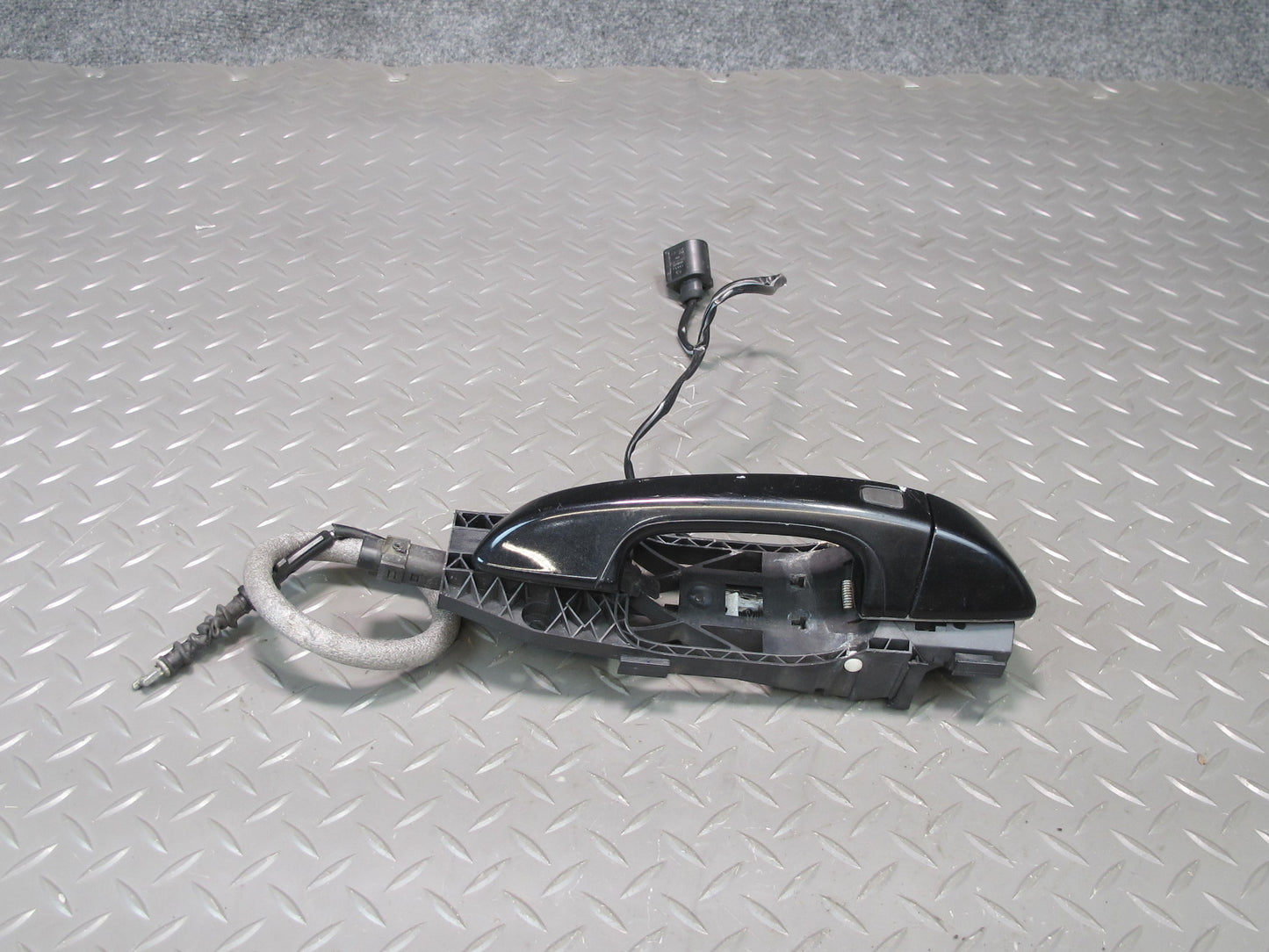 2011-2018 Porsche Cayenne 958 Rear Right Pass Side Exterior Door Handle Keyless