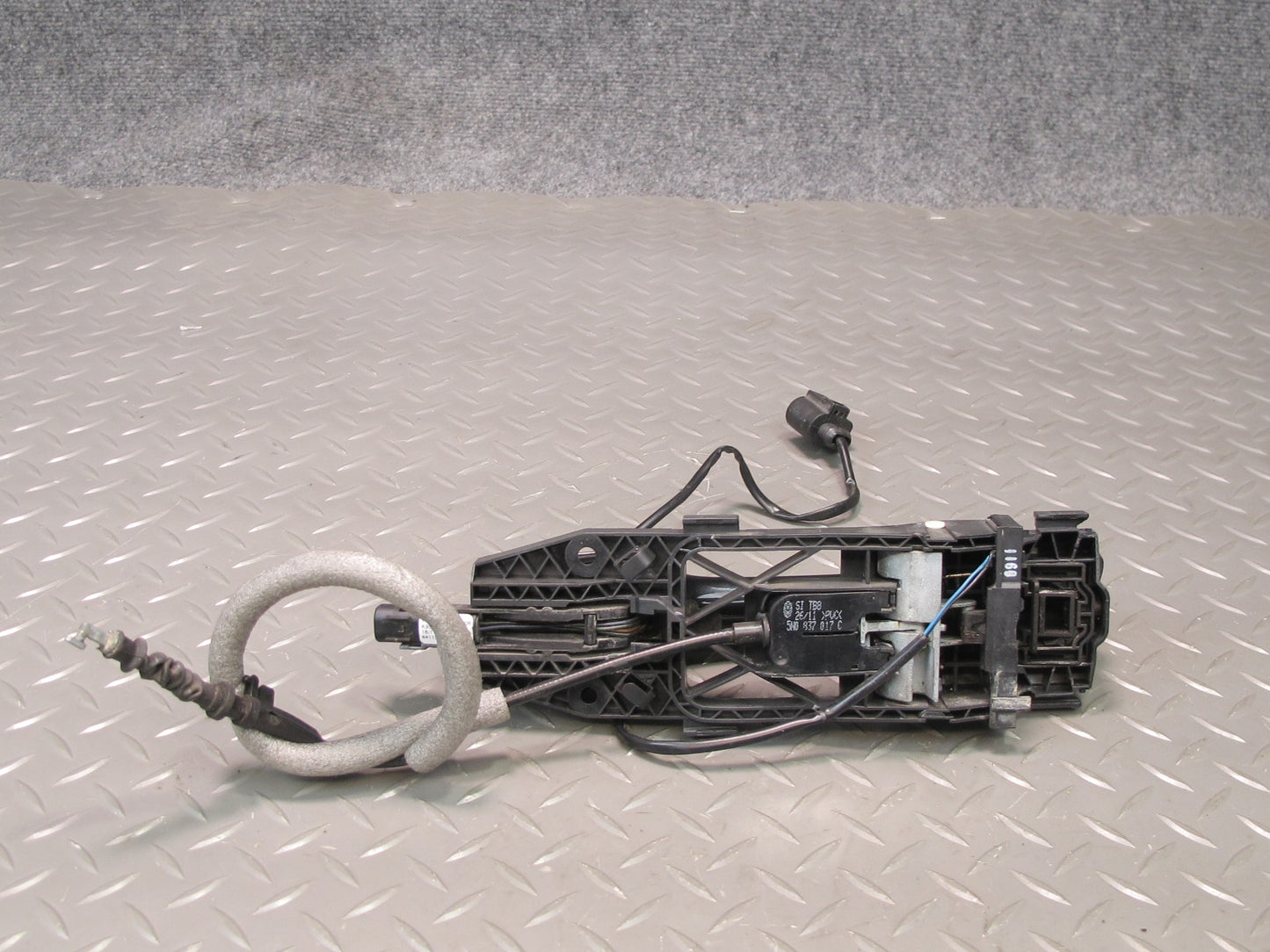 2011-2018 Porsche Cayenne 958 Rear Right Pass Side Exterior Door Handle Keyless