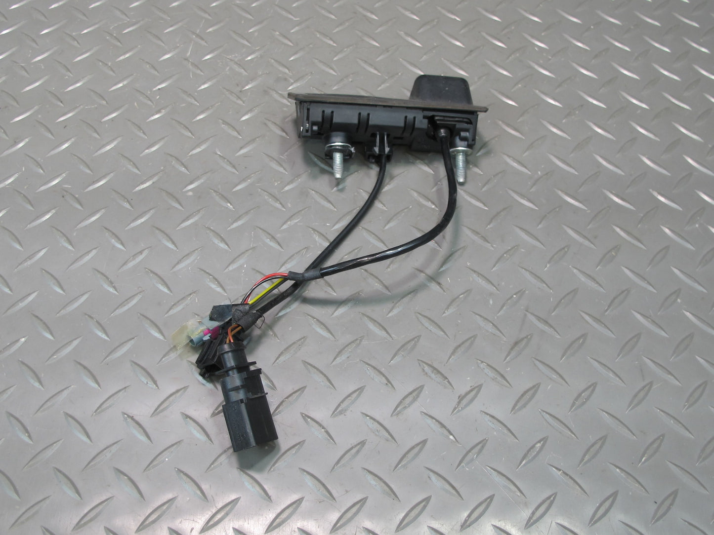 2011-2014 Porsche Cayenne 958 Rear Trunk Hatch Release Handle Switch W/ Camera