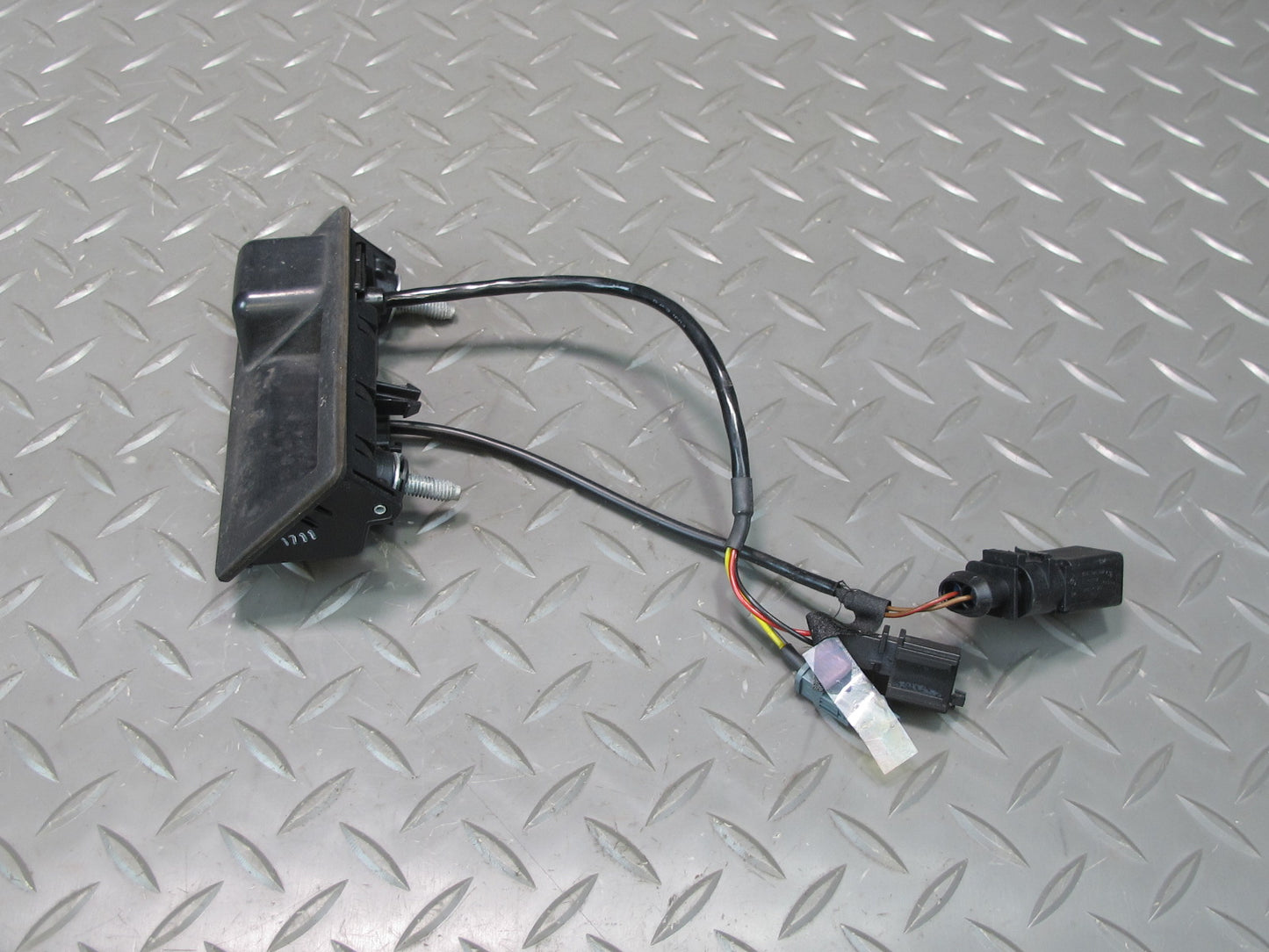 2011-2014 Porsche Cayenne 958 Rear Trunk Hatch Release Handle Switch W/ Camera