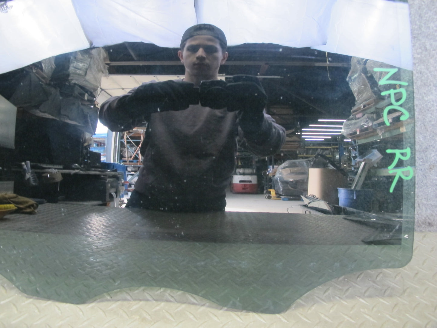 2011-2018 Porsche Cayenne 958 Rear Right Pass Side Door Glass Window