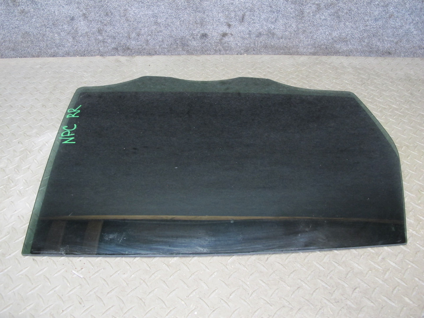 2011-2018 Porsche Cayenne 958 Rear Right Pass Side Door Glass Window