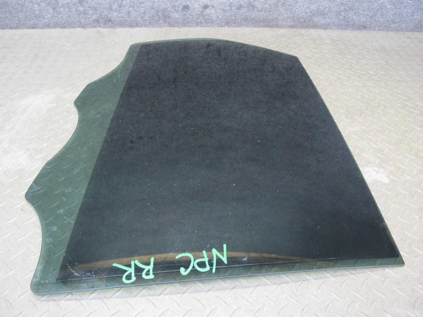 2011-2018 Porsche Cayenne 958 Rear Right Pass Side Door Glass Window