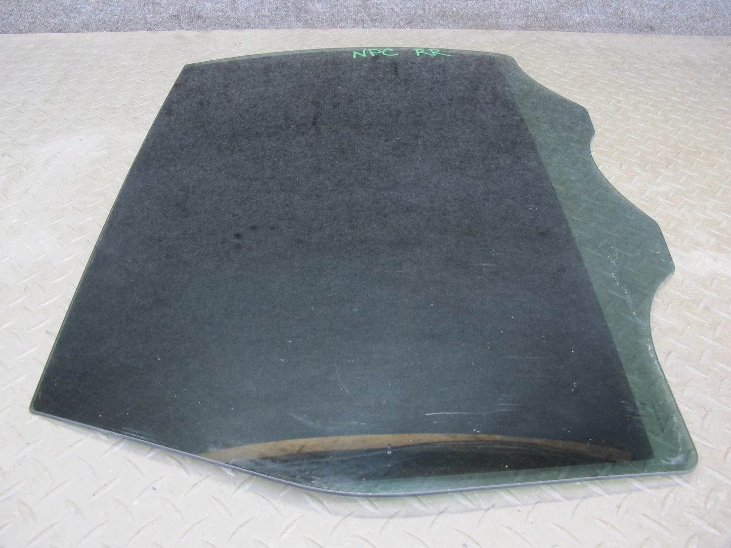 2011-2018 Porsche Cayenne 958 Rear Right Pass Side Door Glass Window