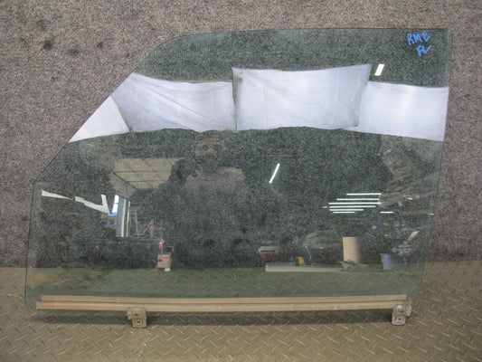 75-85 Mercedes W123 300D Sedan Front Left Door Glass Window OEM