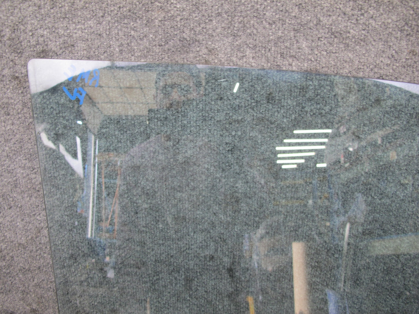 75-85 Mercedes W123 300D Sedan Front Left Door Glass Window OEM