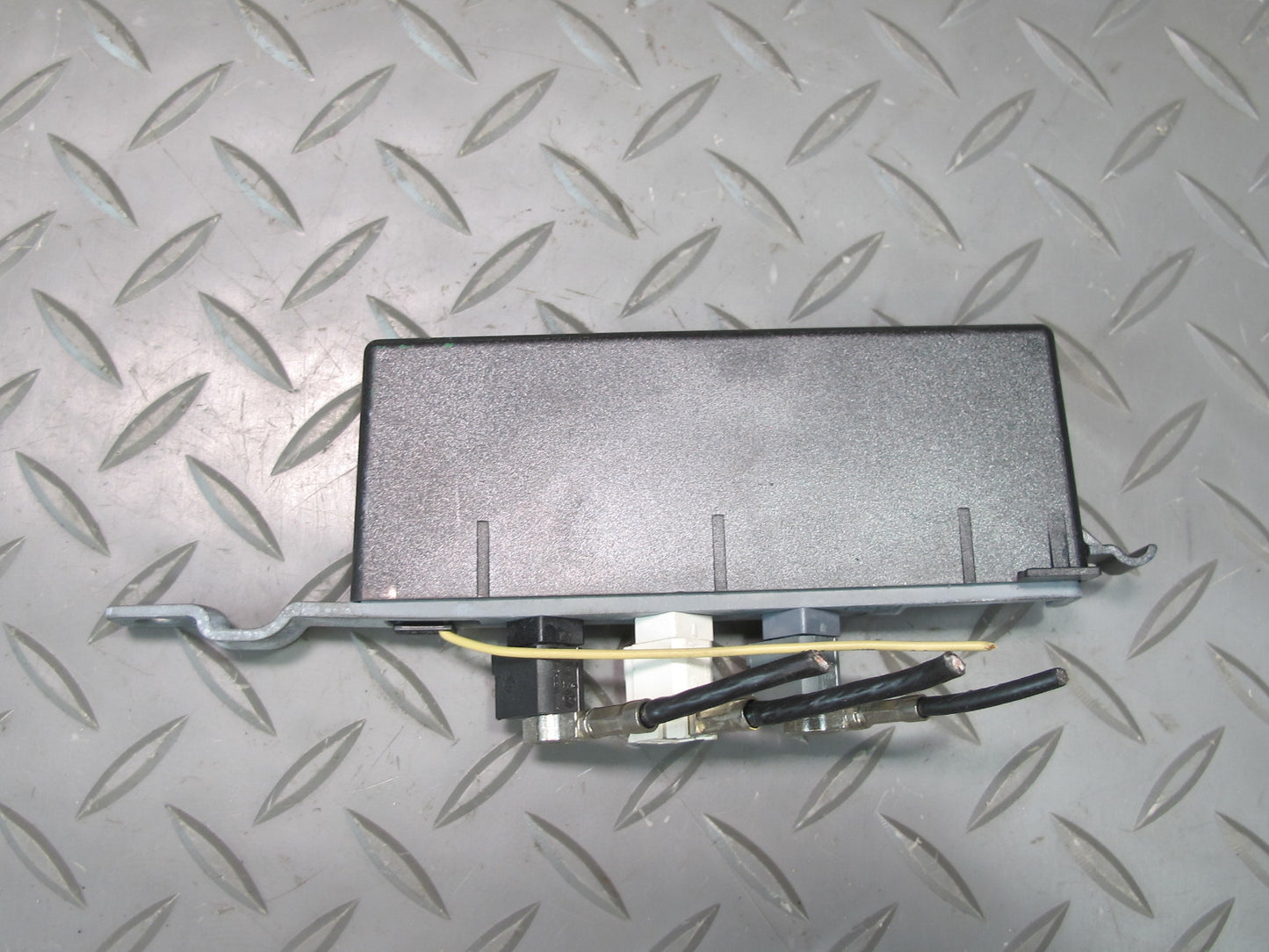 2011-2018 Porsche Cayenne 958 Rear Right Left Radio Antenna Amplifier Module Set