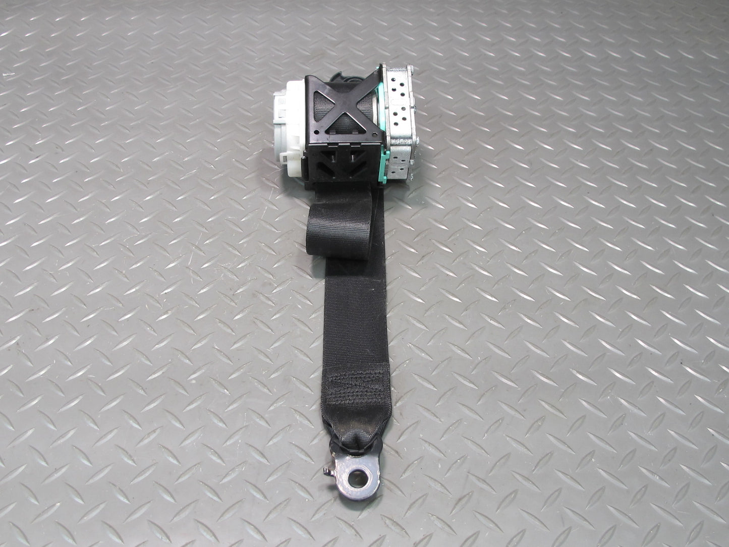 11-18 PORSCHE CAYENNE 958 REAR RIGHT PASSENGER SIDE SEATBELT RETRACTOR OEM