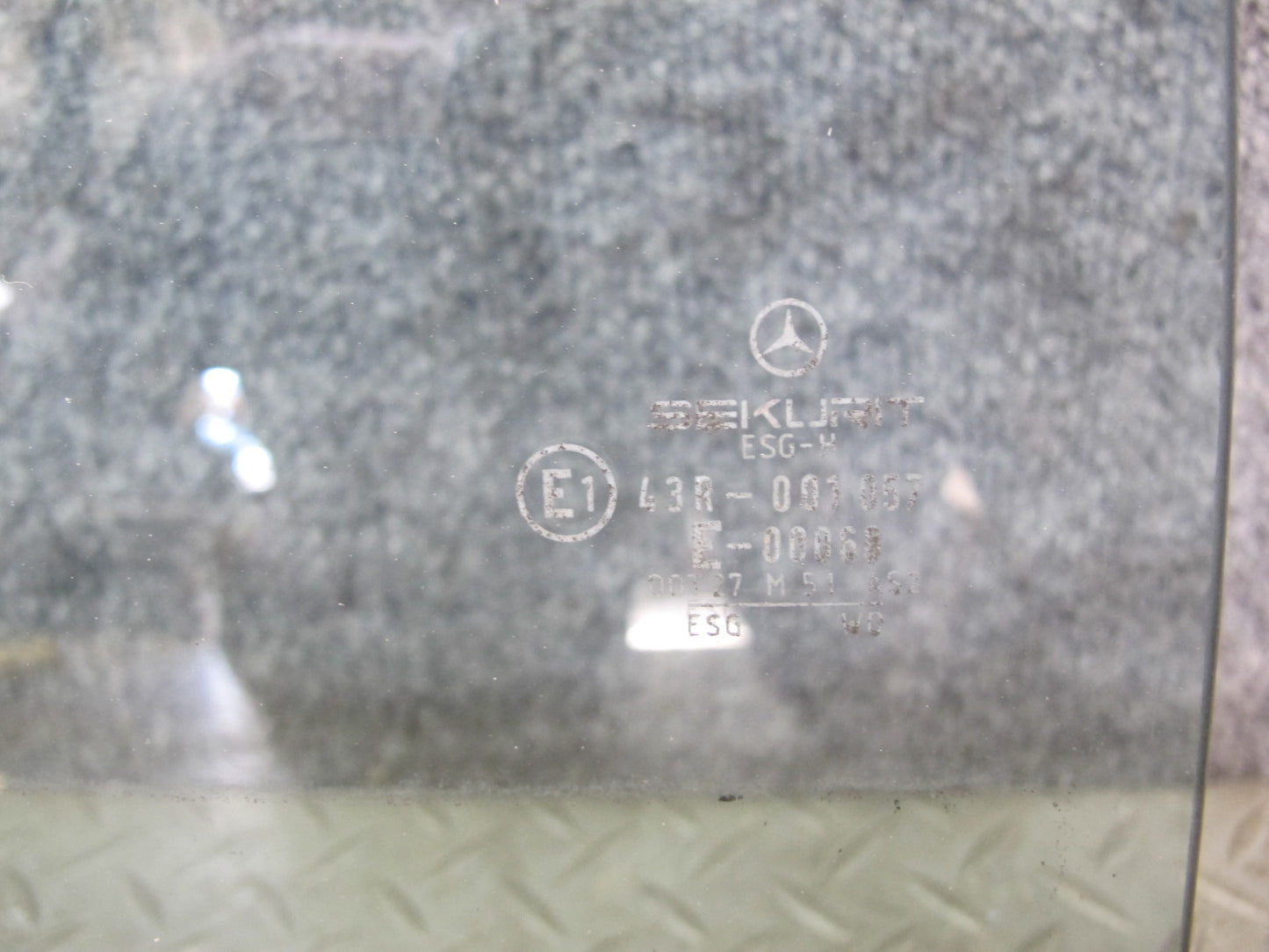 75-85 Mercedes W123 300D Sedan Rear Left Door Glass Window OEM