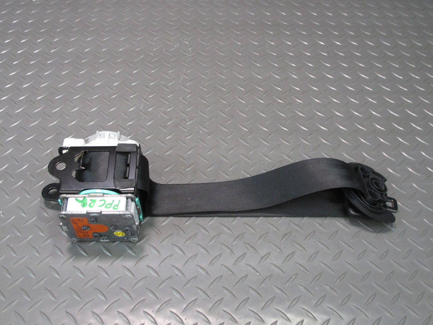 11-18 PORSCHE CAYENNE 958 REAR RIGHT PASSENGER SIDE SEATBELT RETRACTOR OEM