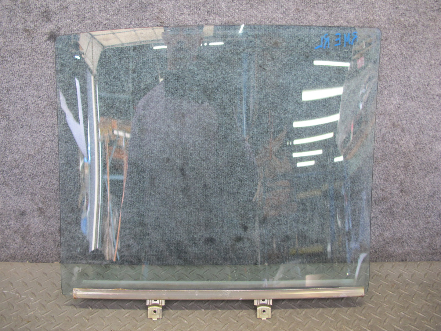 75-85 Mercedes W123 300D Sedan Rear Left Door Glass Window OEM