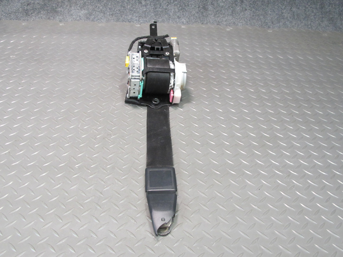 11-18 PORSCHE CAYENNE FRONT RIGHT PASSENGER SIDE SEATBELT RETRACTOR OEM