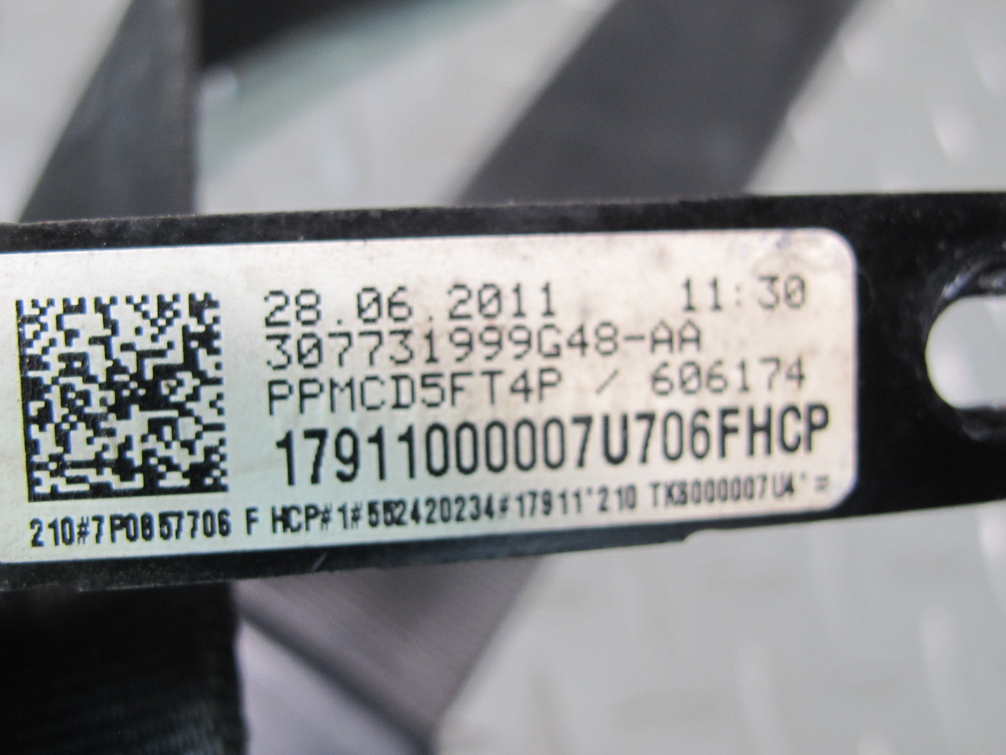 11-18 PORSCHE CAYENNE FRONT RIGHT PASSENGER SIDE SEATBELT RETRACTOR OEM