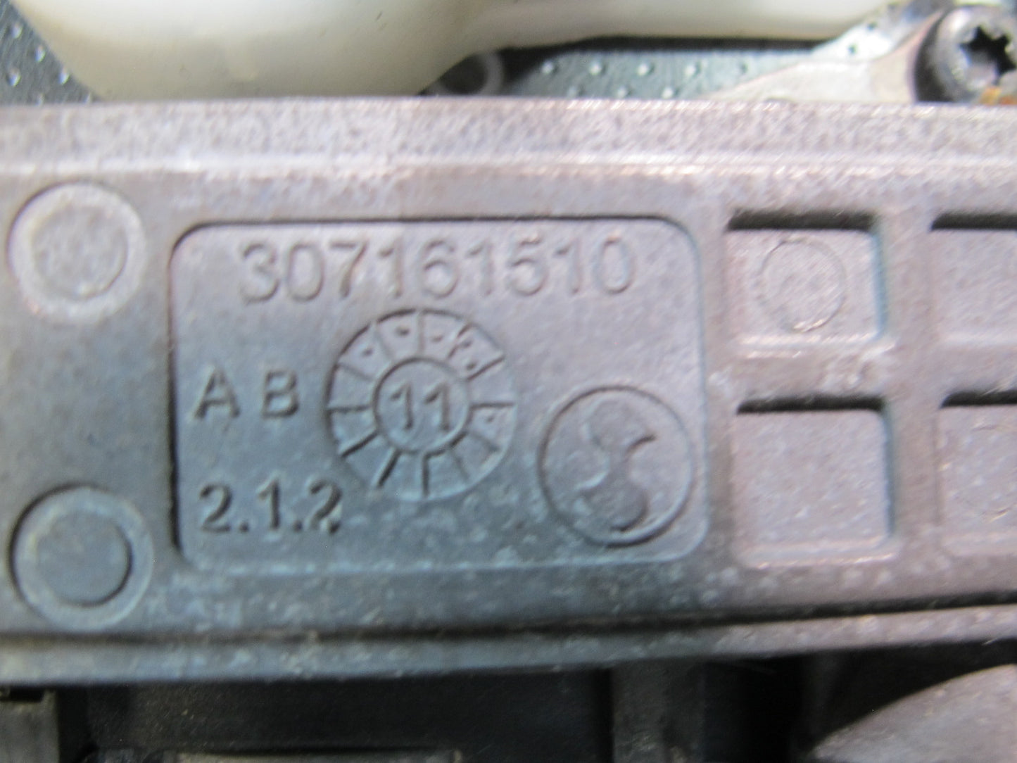 11-18 PORSCHE CAYENNE FRONT RIGHT PASSENGER SIDE SEATBELT RETRACTOR OEM