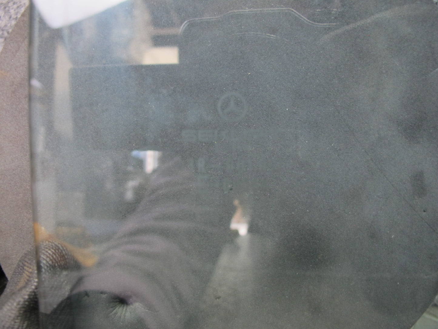 75-85 Mercedes W123 300D Sedan Rear Right Door Glass Window OEM