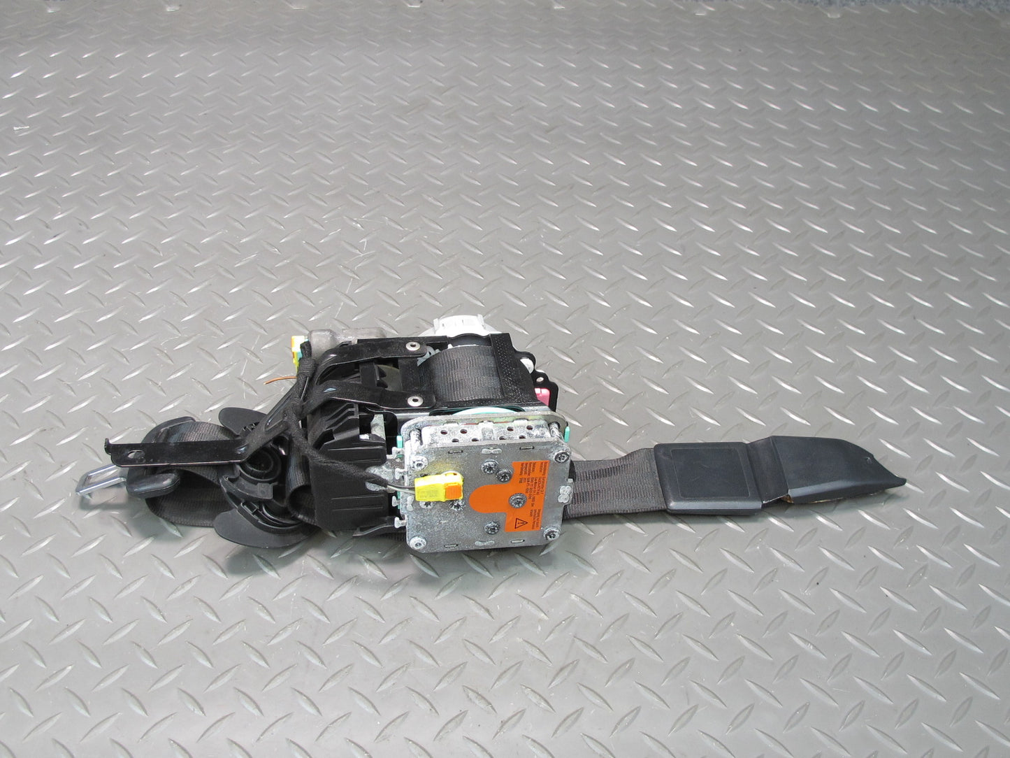 11-18 PORSCHE CAYENNE FRONT RIGHT PASSENGER SIDE SEATBELT RETRACTOR OEM