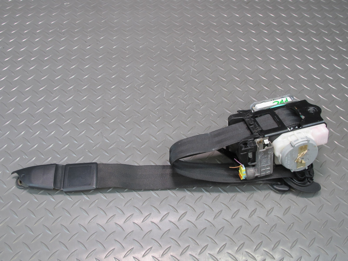 11-18 PORSCHE CAYENNE FRONT RIGHT PASSENGER SIDE SEATBELT RETRACTOR OEM