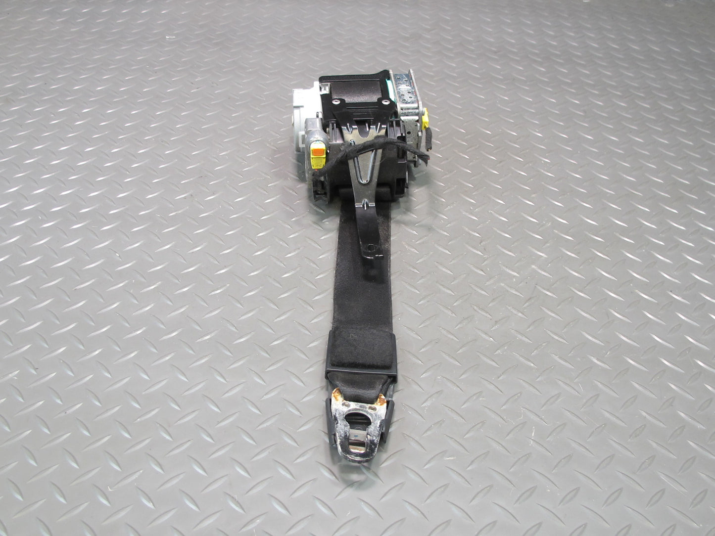 11-18 PORSCHE CAYENNE FRONT LEFT DRIVER SIDE SEATBELT RETRACTOR OEM