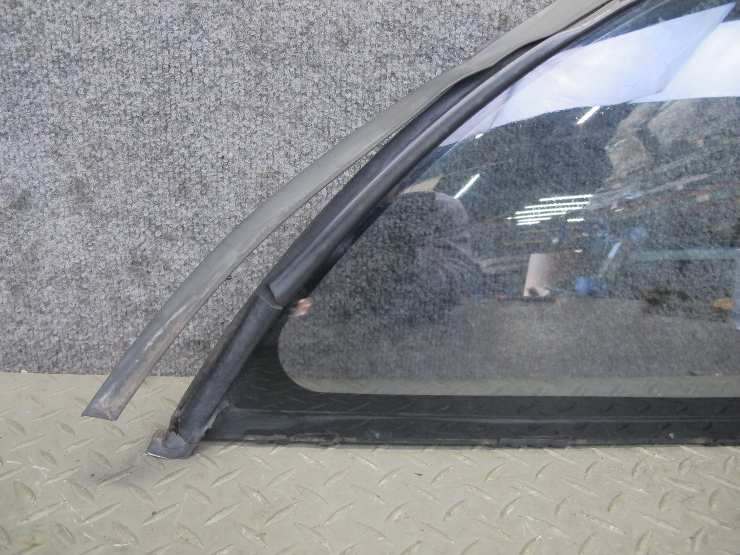 90-95 Nissan Z32 300ZX Coupe 2+2 Rear Right Quarter Glass Window OEM