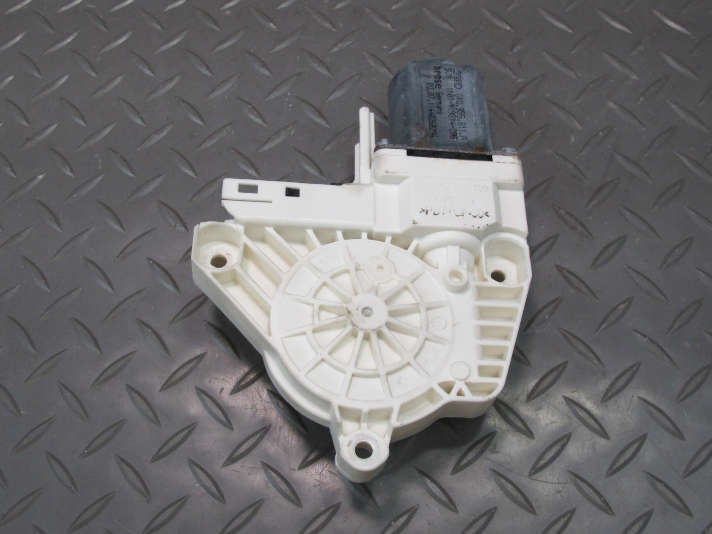 2011-2018 Porsche Cayenne 958 Rear Right Pass Side Window Regulator Motor