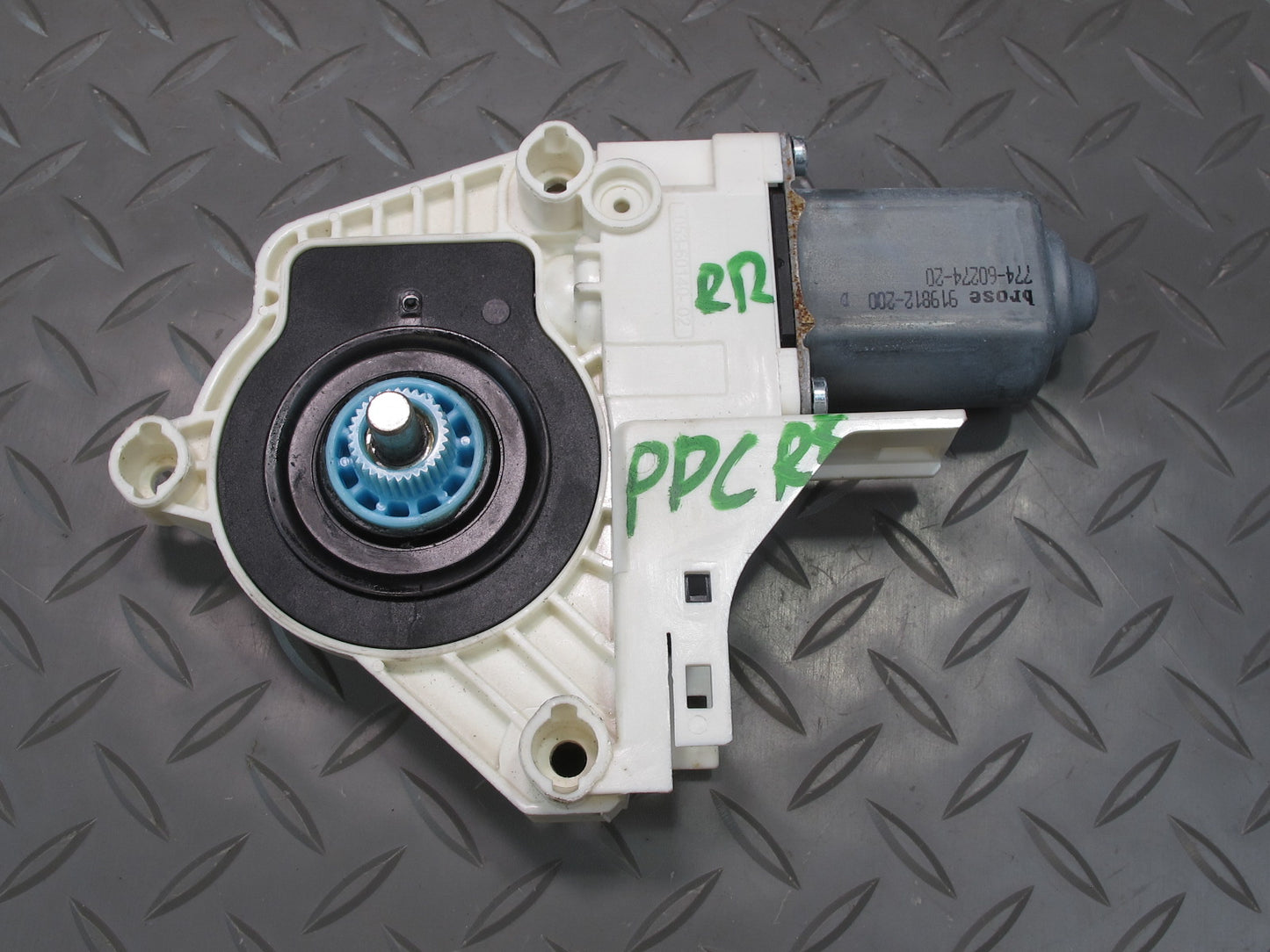 2011-2018 Porsche Cayenne 958 Rear Right Pass Side Window Regulator Motor