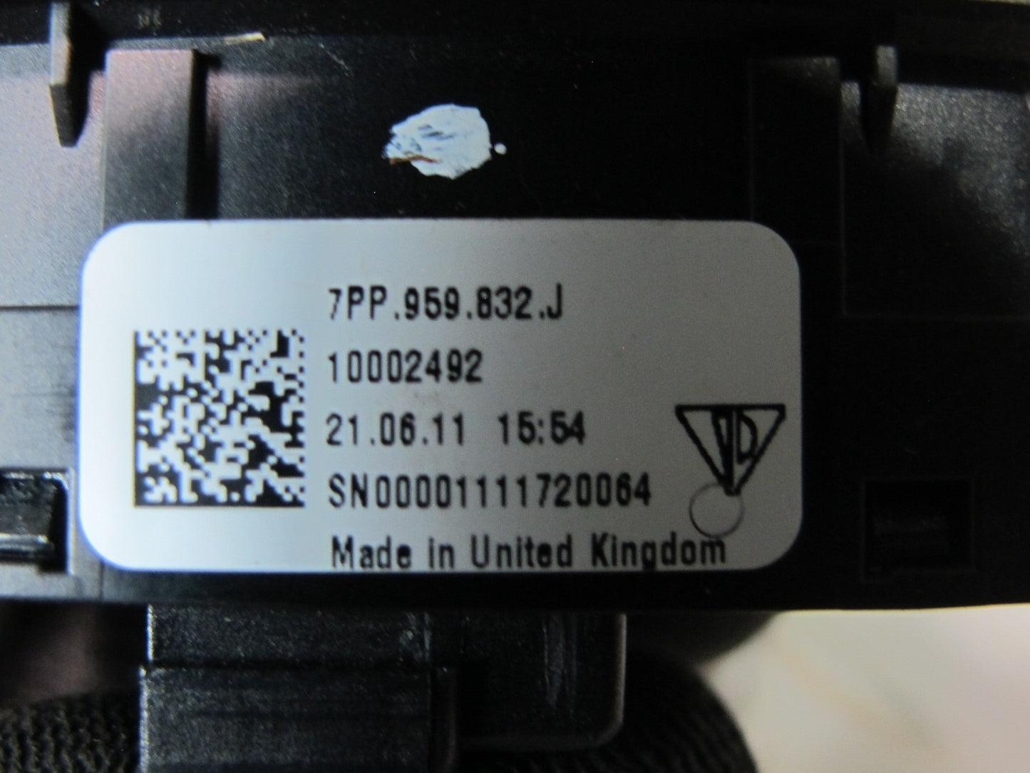 2011-2018 Porsche Cayenne 958 Tailgate Liftgate Back Door Release Switch Button