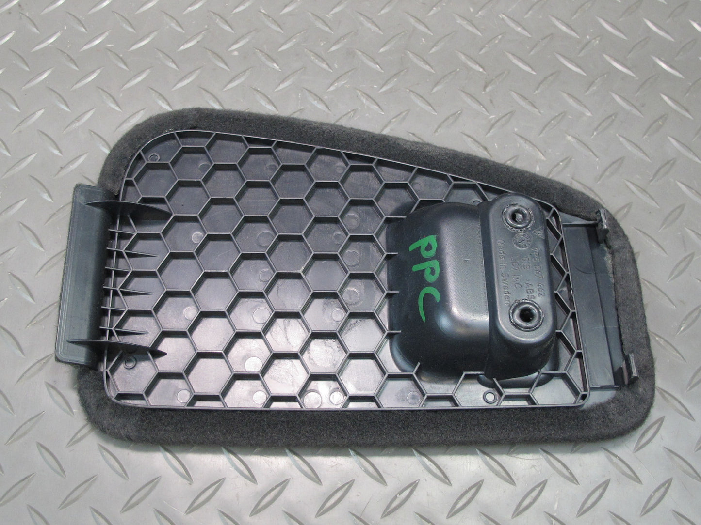 2011-2018 Porsche Cayenne 958 Rear Right Interior Trunk Carpet Boot Trim Cover