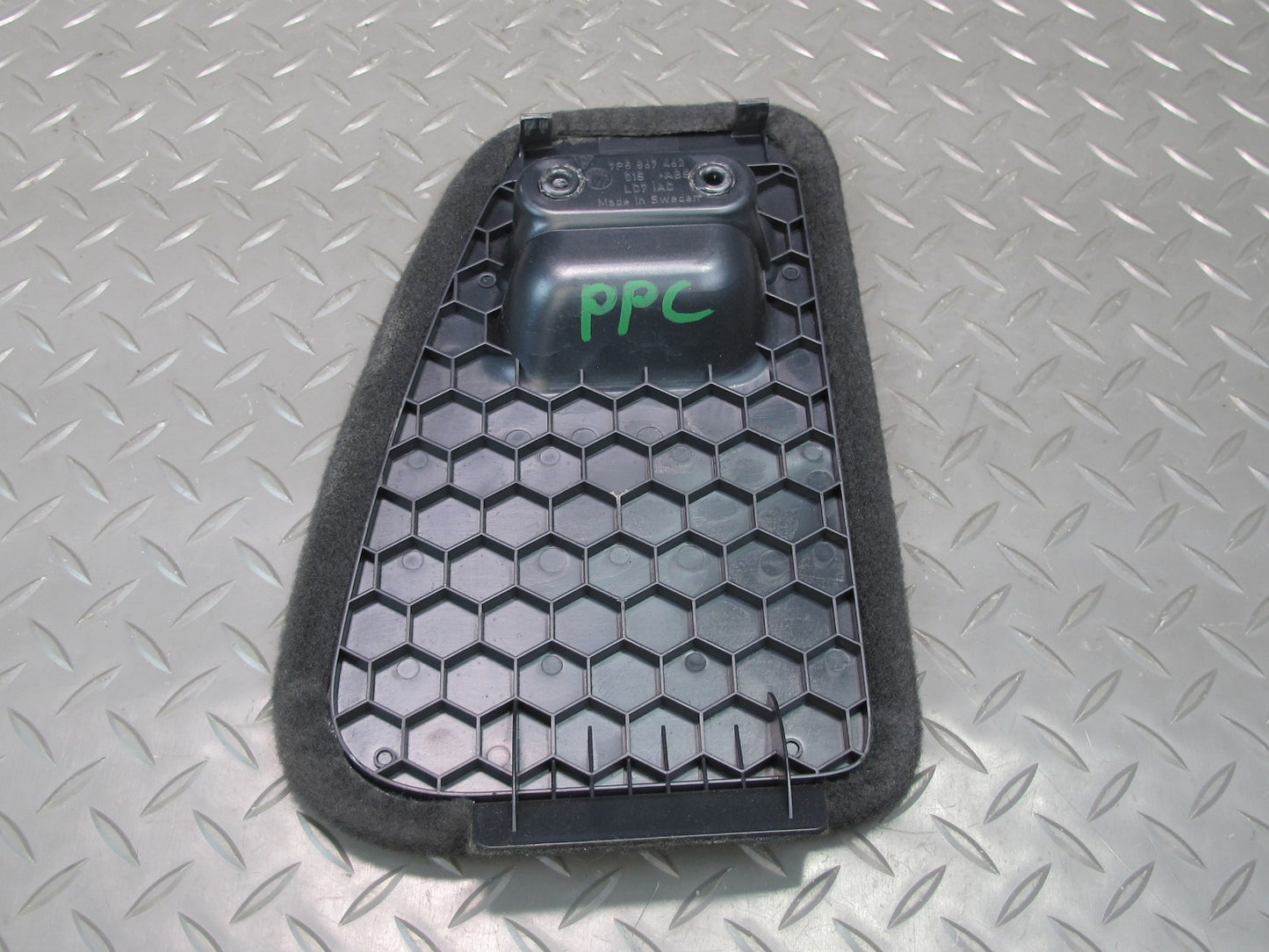 2011-2018 Porsche Cayenne 958 Rear Right Interior Trunk Carpet Boot Trim Cover