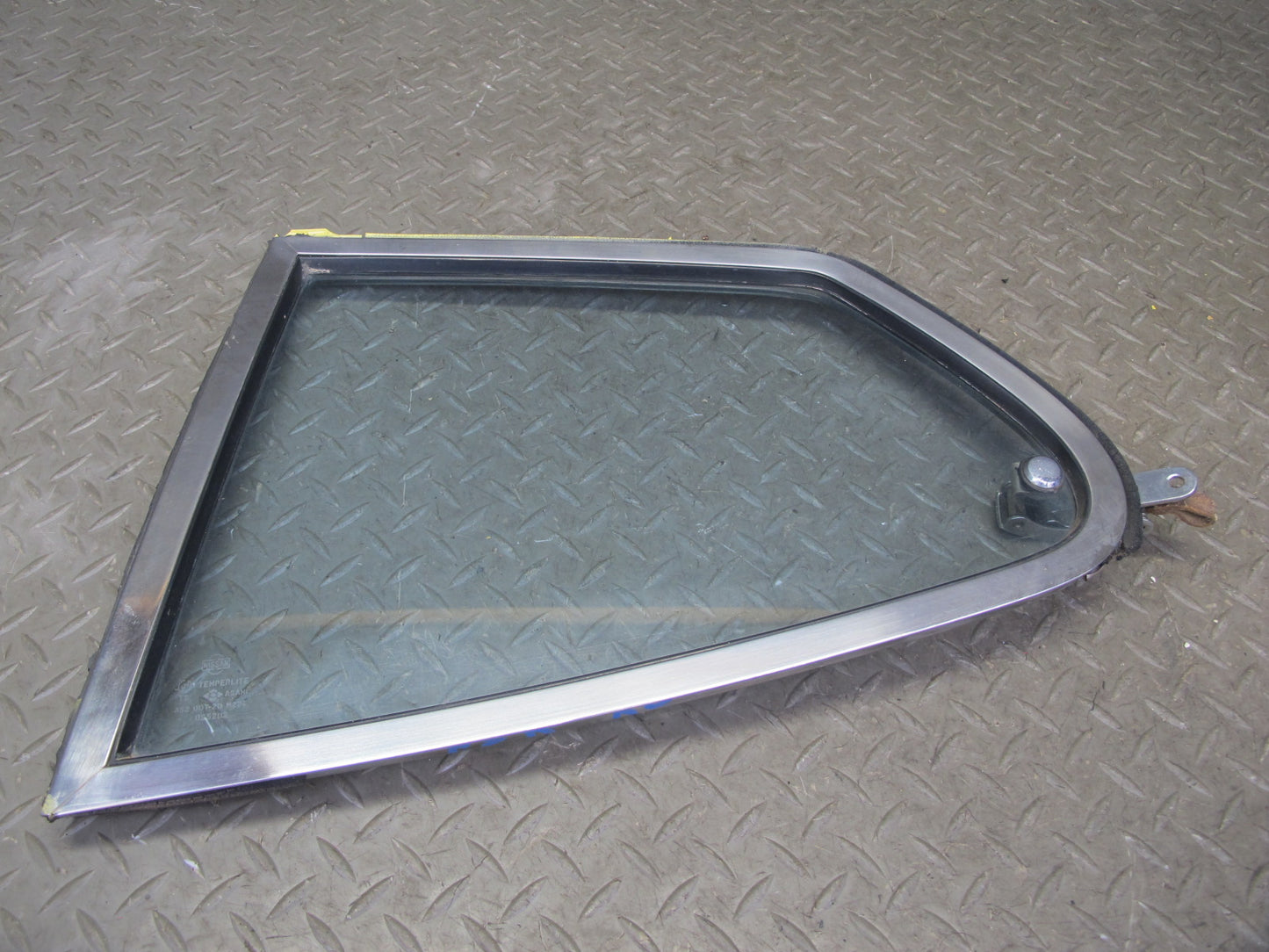 75-78 Datsun S30 280Z Rear Left Quarter Glass Window OEM