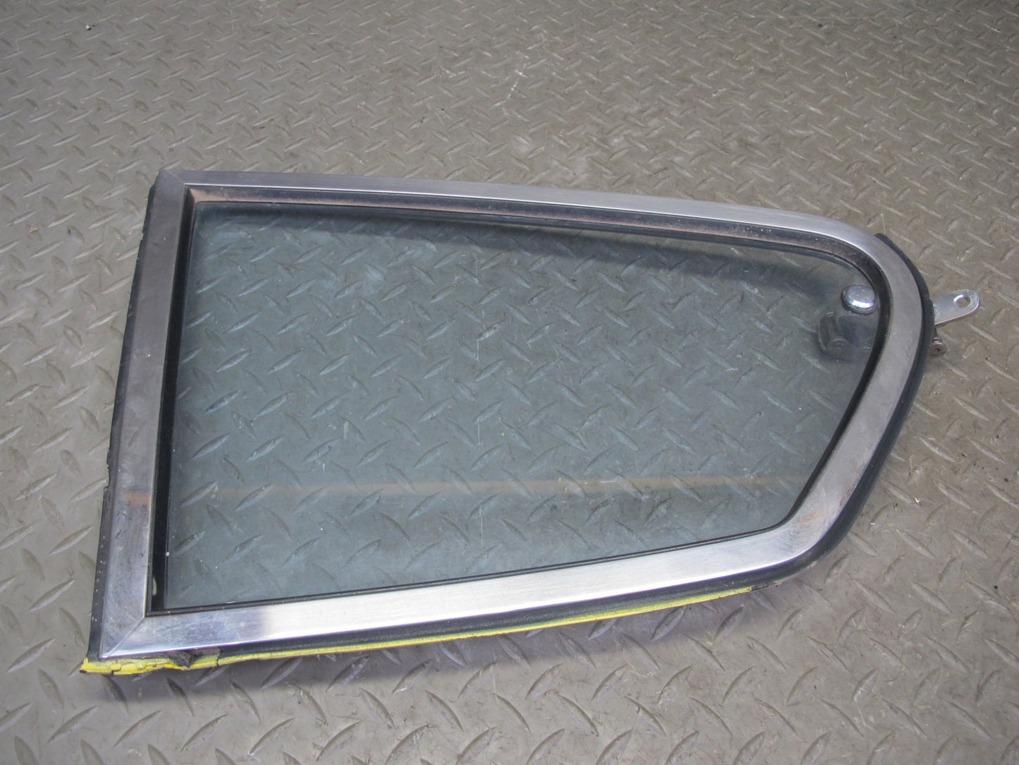 75-78 Datsun S30 280Z Rear Right Quarter Glass Window OEM