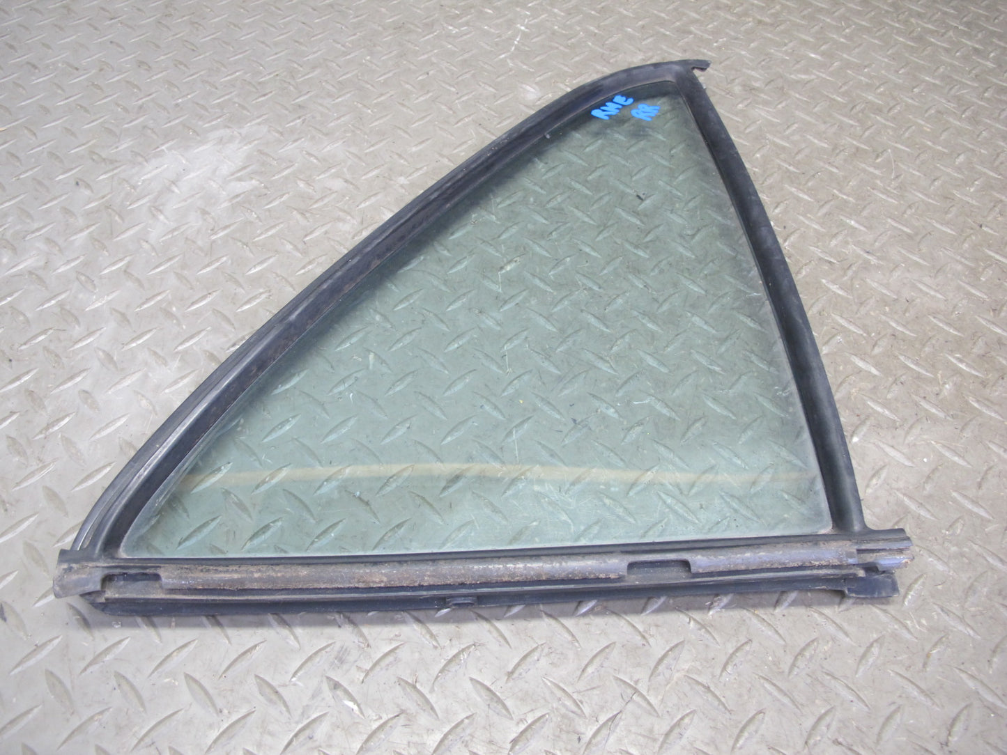 77-85 Mercedes W123 300D Sedan Rear Right Door Vent Glass Window OEM