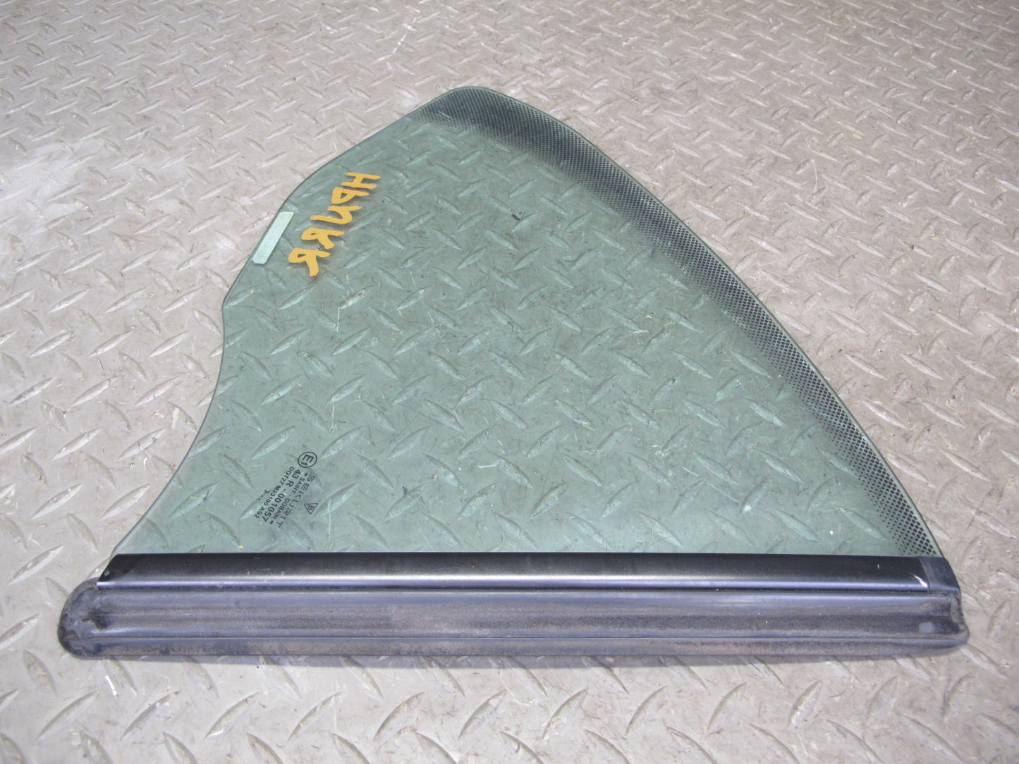 1999-2005 Porsche 911 Carrera 996 Convertible Rear Right Quarter Glass Window